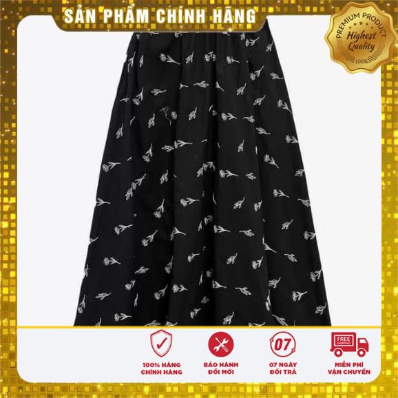 Đầm xòe cổ tròn họa tiết tay nhún - Lovadova 23D03C008