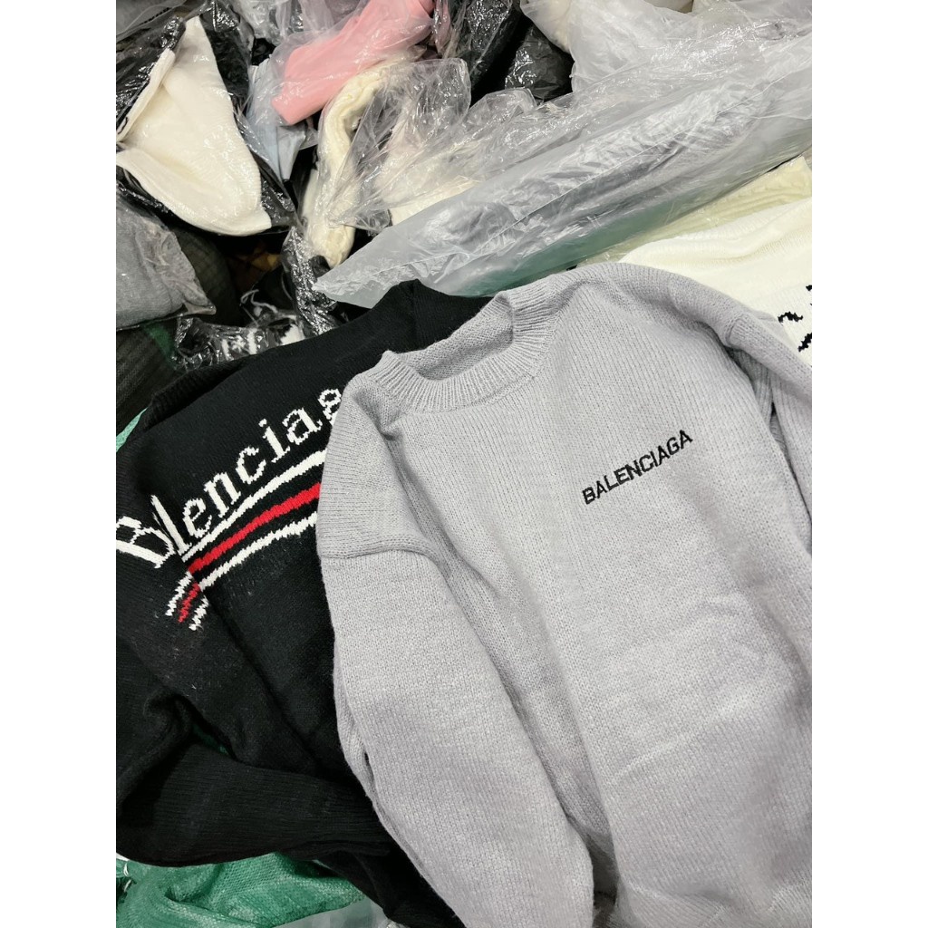 Áo nỉ Sweater Dáng Rộng Cổ Tròn NAm Nữ Kẻ sọc Balen Unisex Nam Nữ