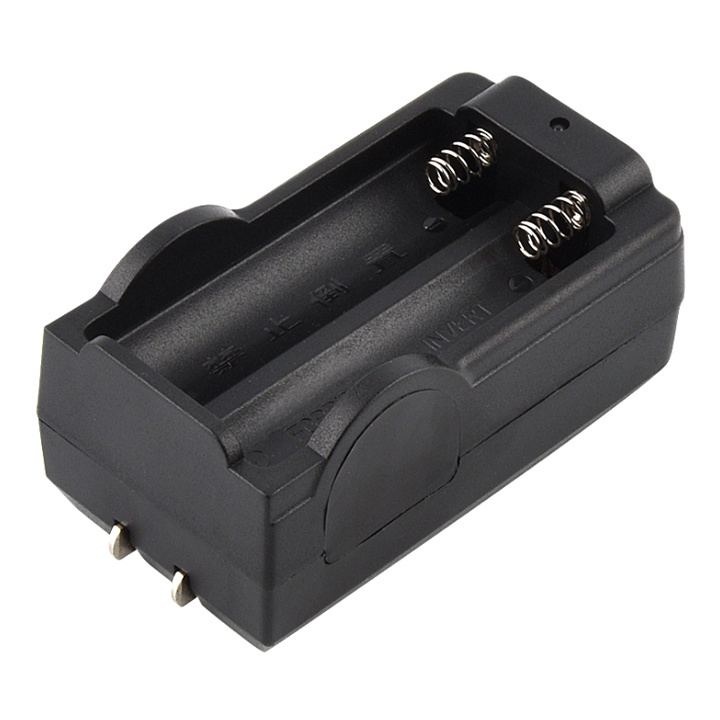 PN  -  Bộ Sạc Pin UltraFire 18650 2 PIN