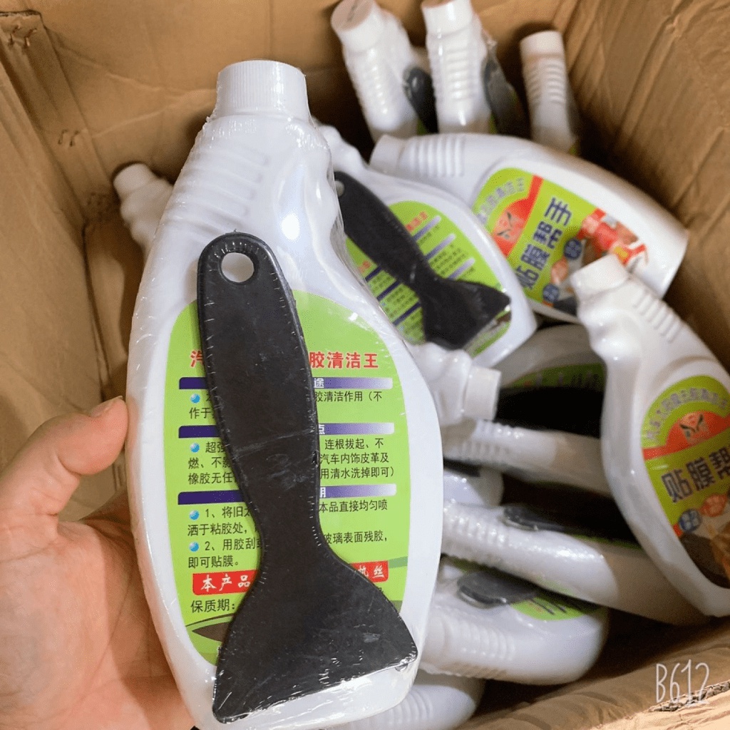 Dung dịch tẩy keo dán Film cách nhiệt cũ cho xe ô tô - dung tích 500ml - kèm vòi xịt và gạt nhựa