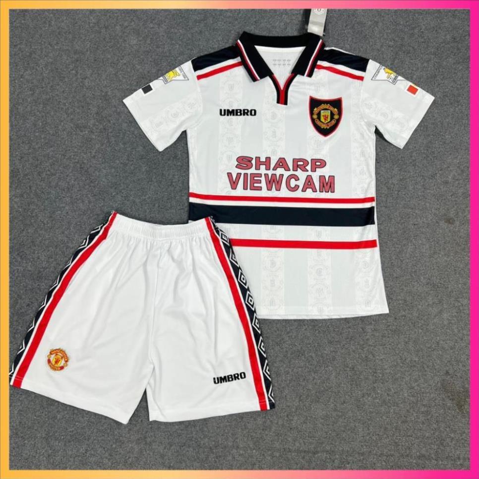 Bộ áo bóng đá retro MU sân khách 97/99 M