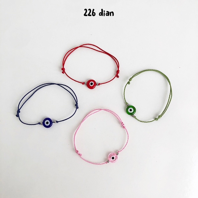 Vòng tay nam, nữ mắt quỷ waterproof