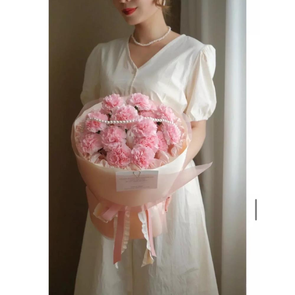 Giấy bóng kiếng màu trong suốt gói hoa .