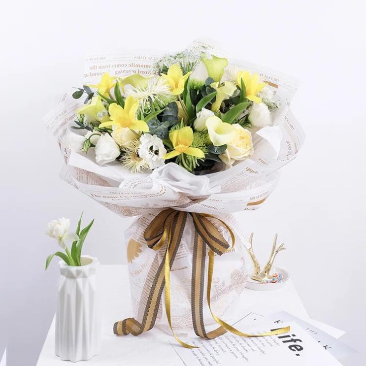 Giấy báo phong cách vintage gói hoa trang trí .