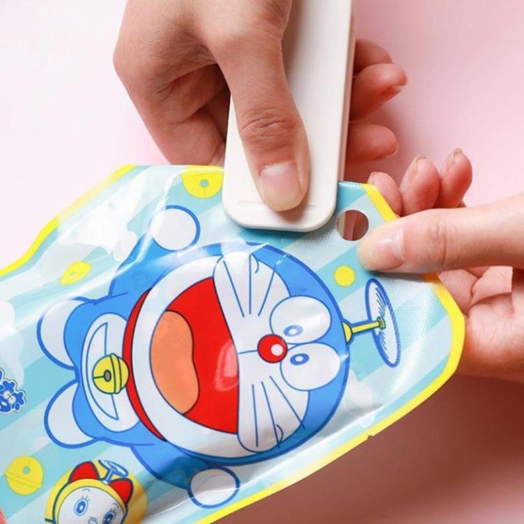 Máy hàn miệng túi mini cầm tay sử dụng pin