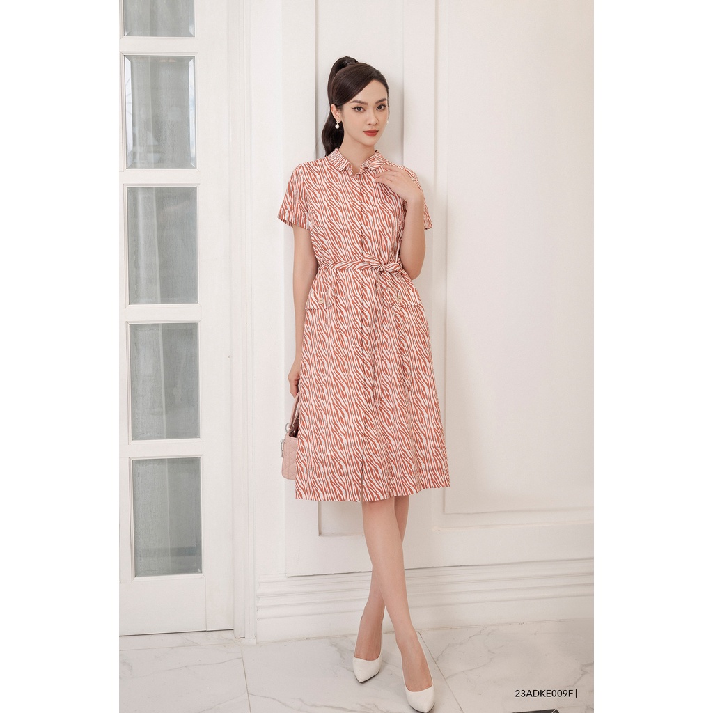 Đầm sơ mi tay ngắn cổ bẻ Eva de Eva 23ADKE009F