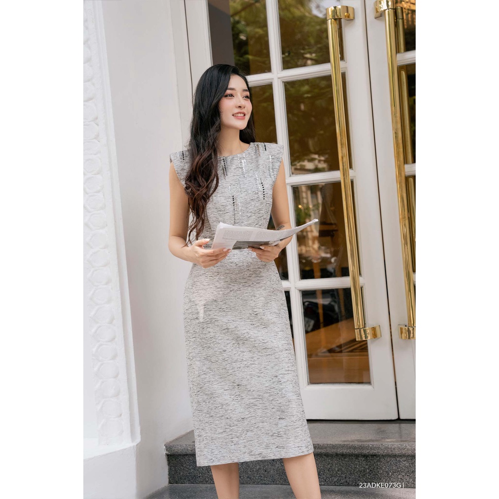 Đầm sát nách dáng ôm Eva de Eva 23ADKE073G