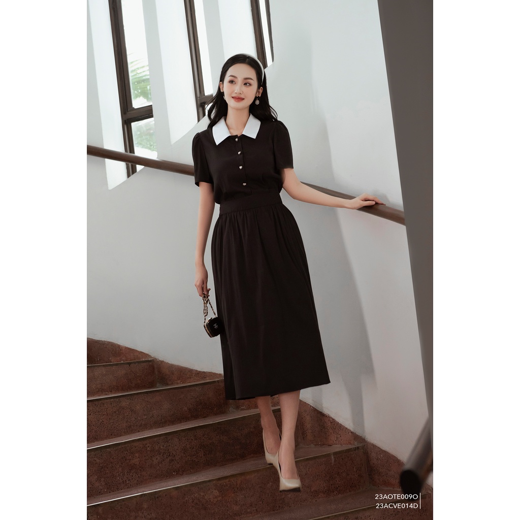 Áo sơ mi đen nữ tay ngắn phối cổ trắng Eva de Eva 23AOTE009O