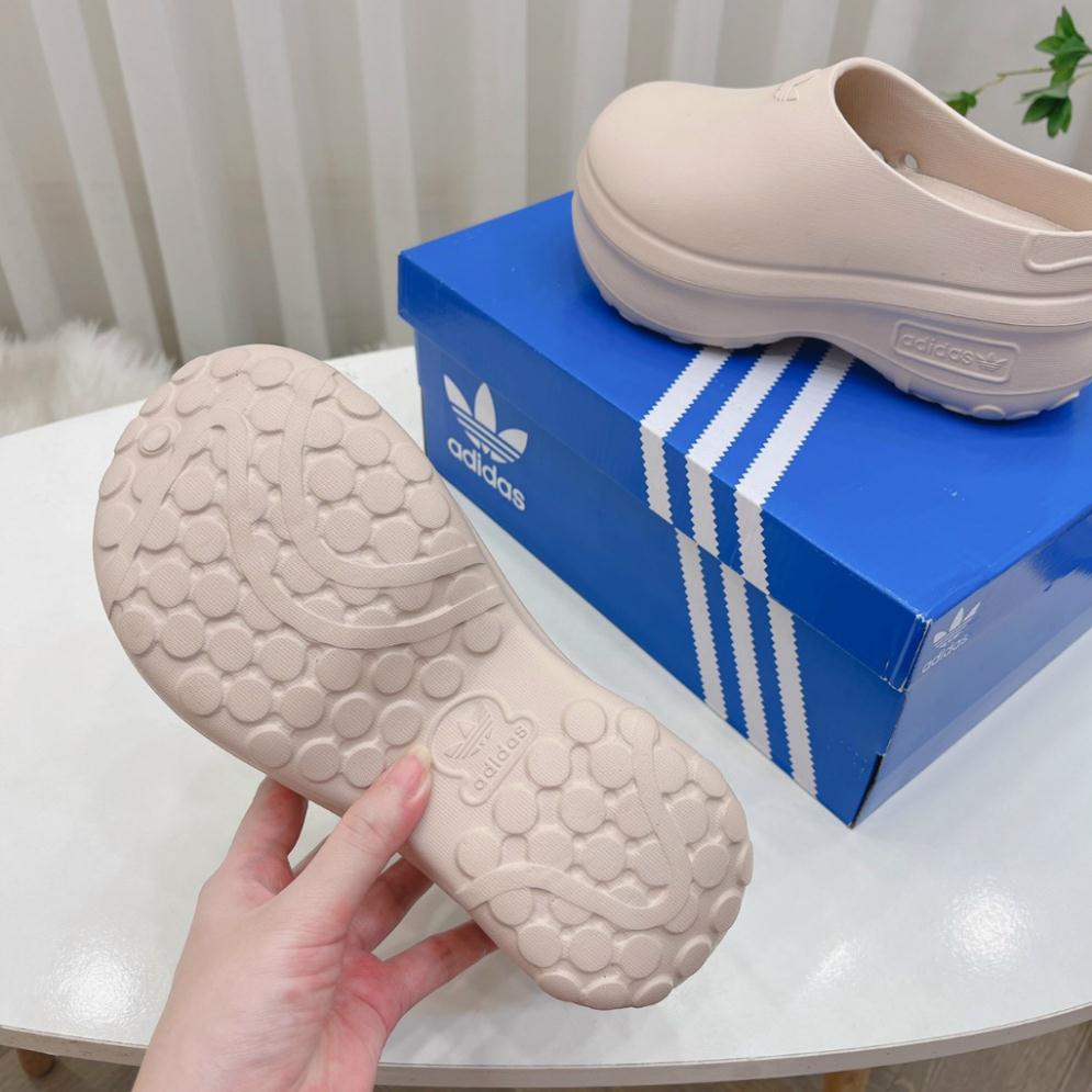 Giày sục Adidas nâng đế siêu nhẹ mới nhất. Form bé