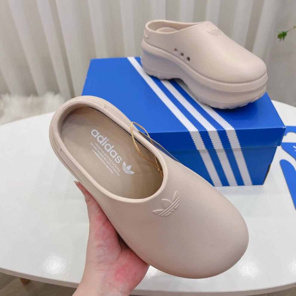 Giày sục Adidas nâng đế siêu nhẹ mới nhất. Form bé