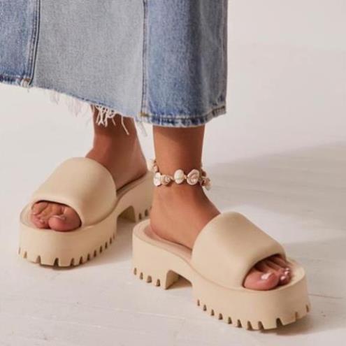 DÉP BÁNH MÌ ĐẾ CAO RĂNG CƯA QUAI NGANG CAO SU ĐÚC NGUYÊN KHỐI RB20