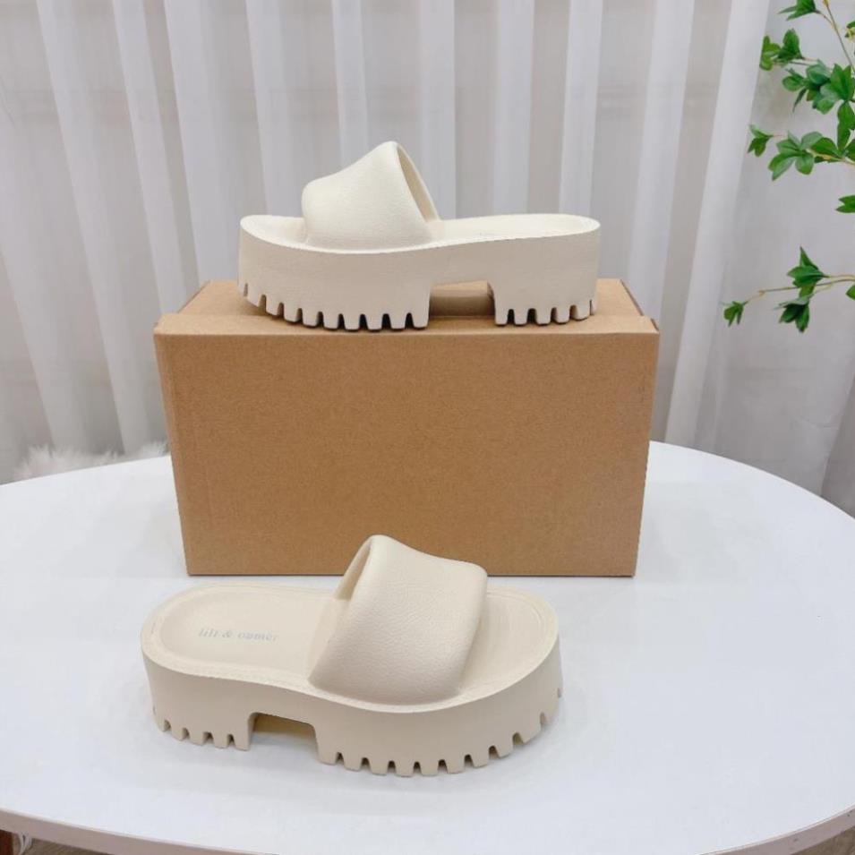 DÉP BÁNH MÌ ĐẾ CAO RĂNG CƯA QUAI NGANG CAO SU ĐÚC NGUYÊN KHỐI RB20