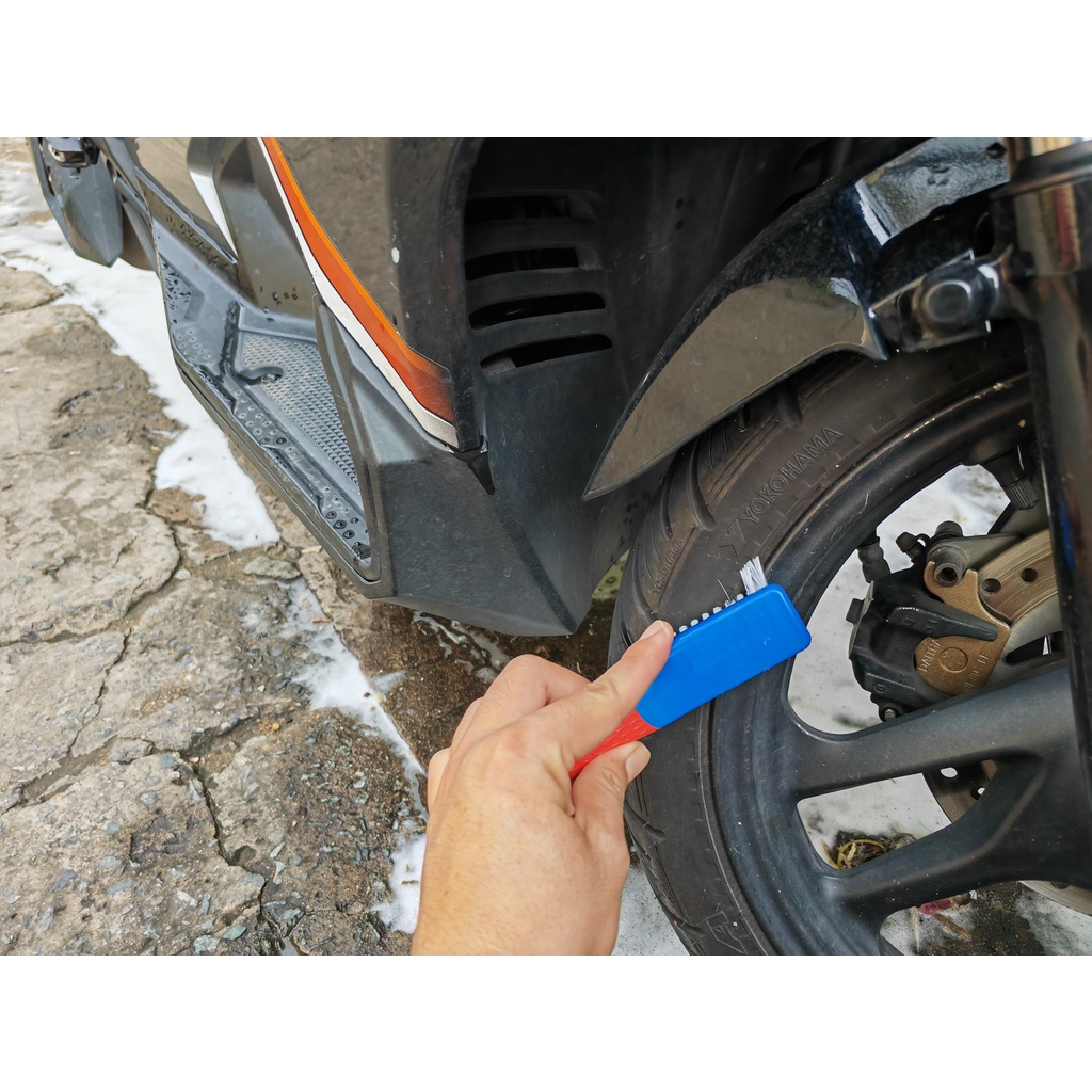 Bàn chải đa năng vệ sinh xe máy, ô tô - Vệ sinh nhông sên dĩa, lóc máy, bánh xe, nội thất ô tô