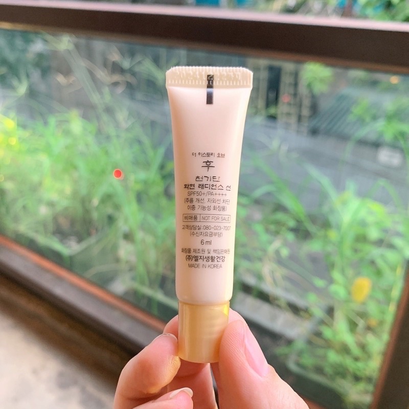 COMBO 10 GÓI KEM CHỐNG NẮNG TÁI SINH DA WHOO RADIANT REGENERATING UV PROTECTION CREAM SPF50+/PA++++