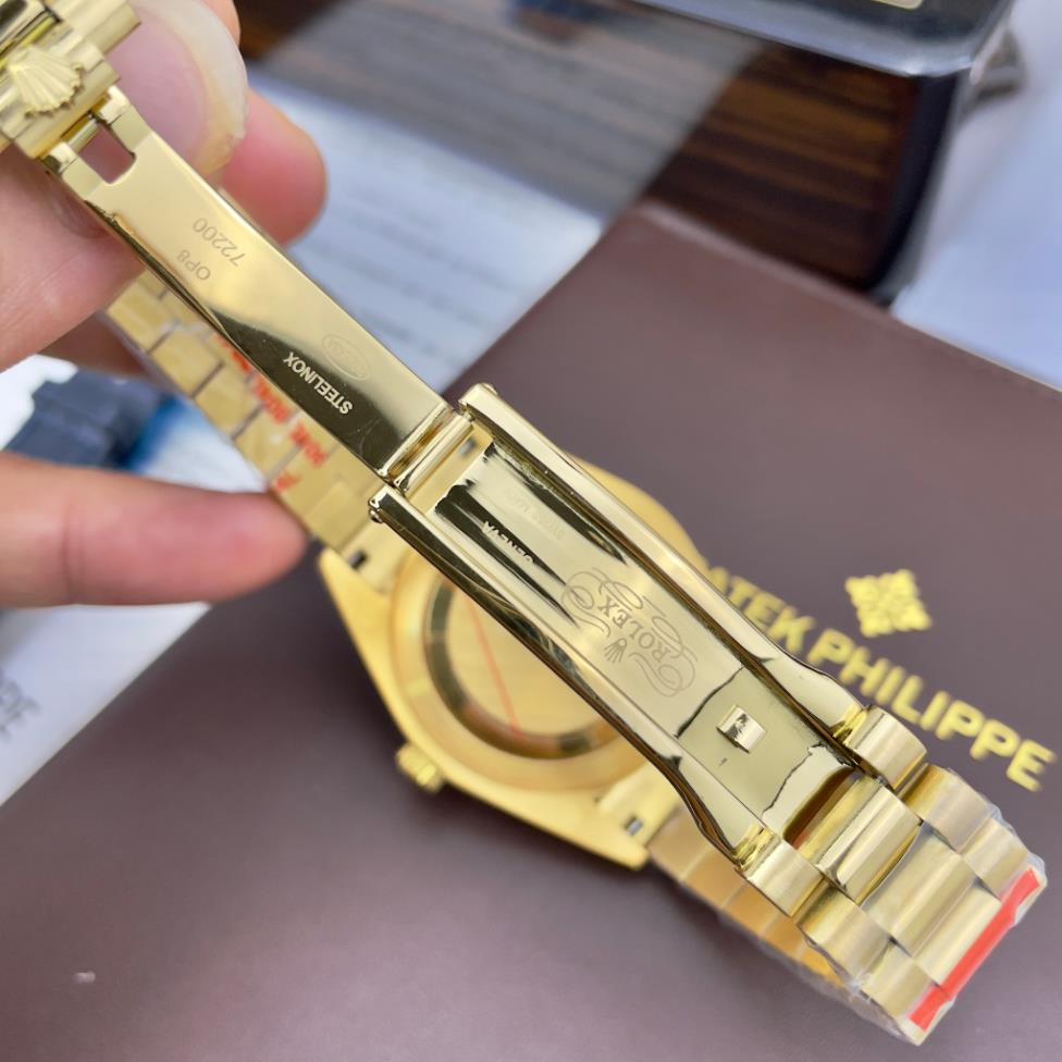 Đồng hồ Nam Rolex vành băm day date máy nhật mặt vàng gold số la mã 42mm dòng cơ Automatic