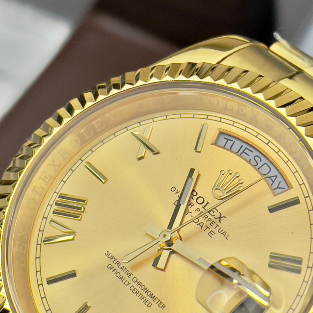Đồng hồ Nam Rolex vành băm day date máy nhật mặt vàng gold số la mã 42mm dòng cơ Automatic