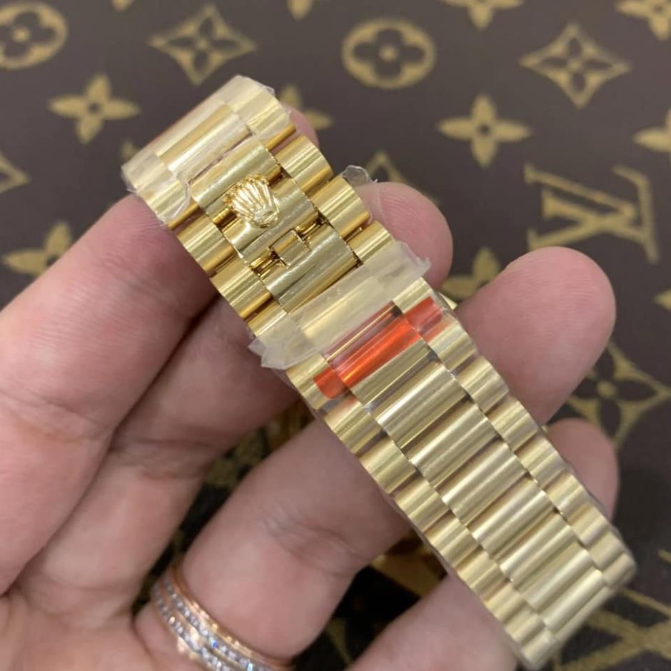 Đồng hồ Nam Rolex day date máy nhật vành đá măt trắng dây vàng dòng cơ Automatic mặt size 38mm -41mm