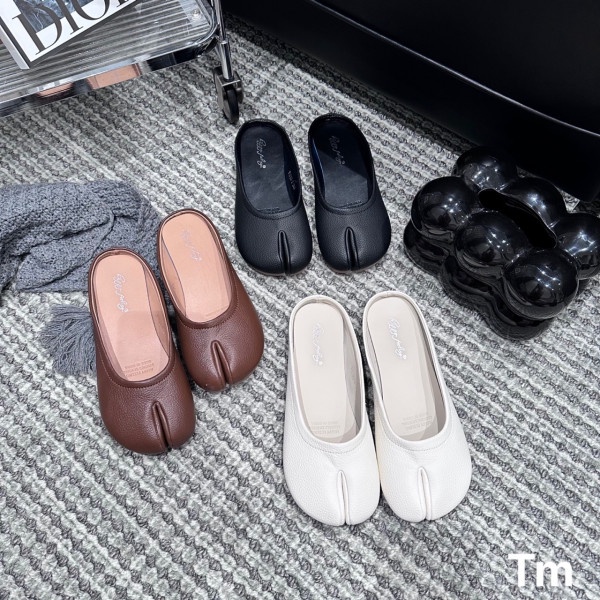 Sục sỏ ngón hottren êm mềm Size 35-39 fullbox- 3 màu
