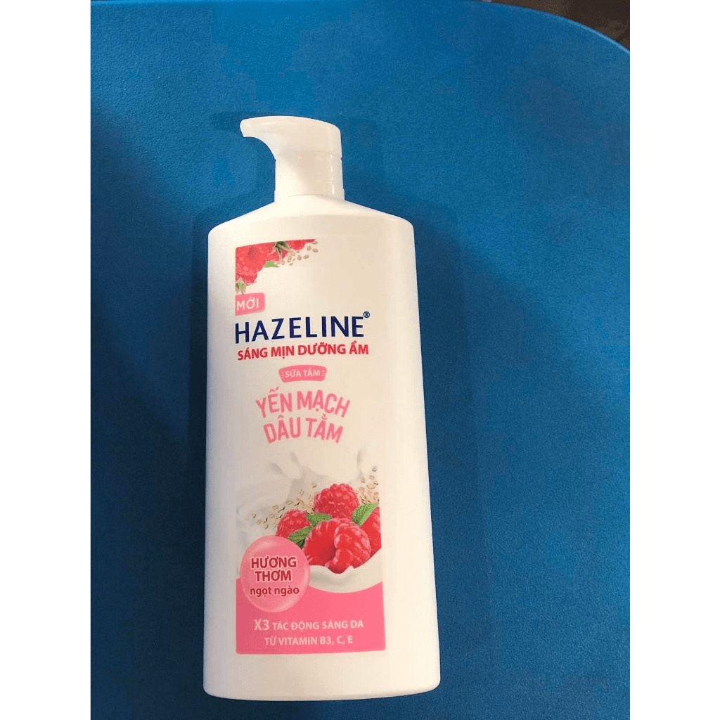 Sữa tắm dưỡng thể thiên nhiên trắng sáng da Hazeline 800g/900g