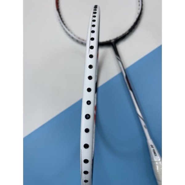 Vợt cầu lông Duora Z trike khung carbon căng max 12kg