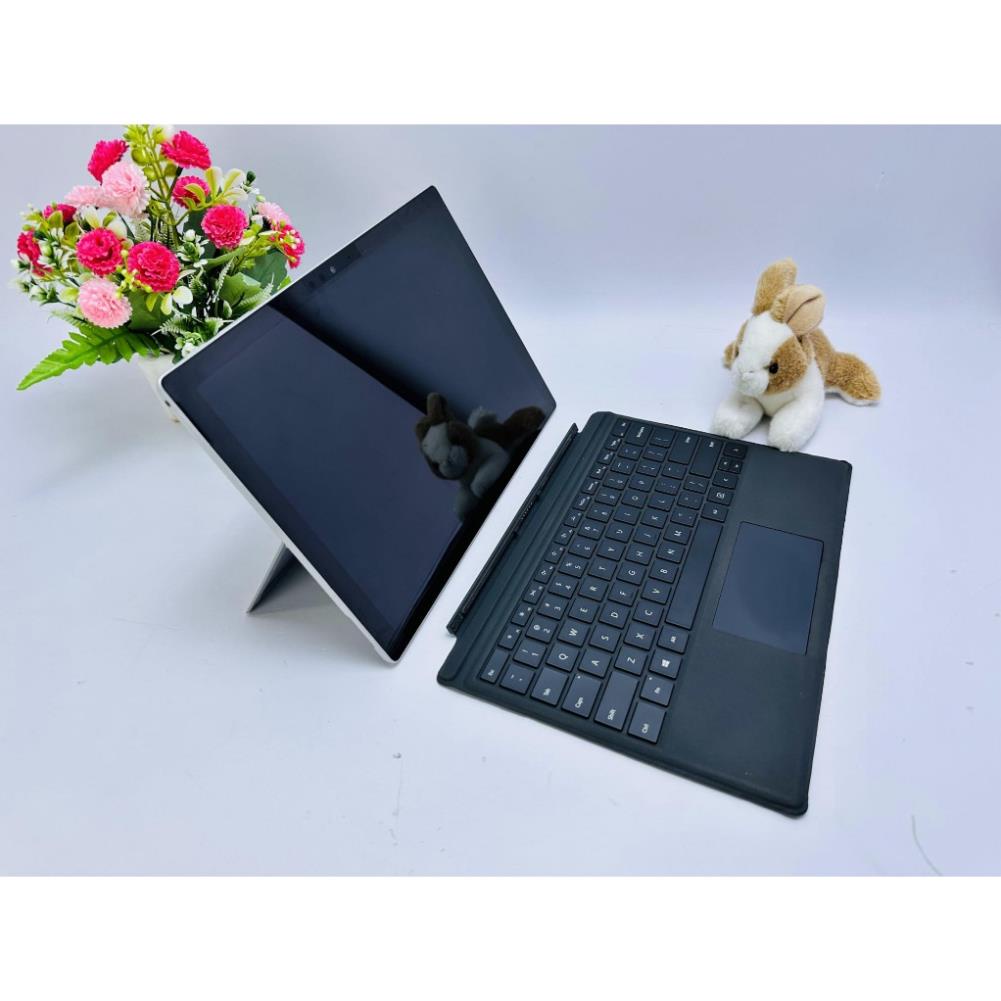 Microsoft Surface Pro 5 | Core i5/ RAM 8GB/256GB/12.3" độ phân giải 2.2k siêu nét