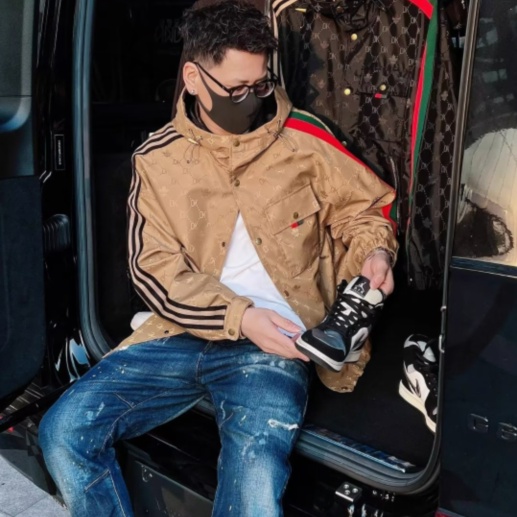 Áo Khoác Dáng Rộng Phong Cách Châu Âu Thời Trang Xuân Thu Mới Cho Nam