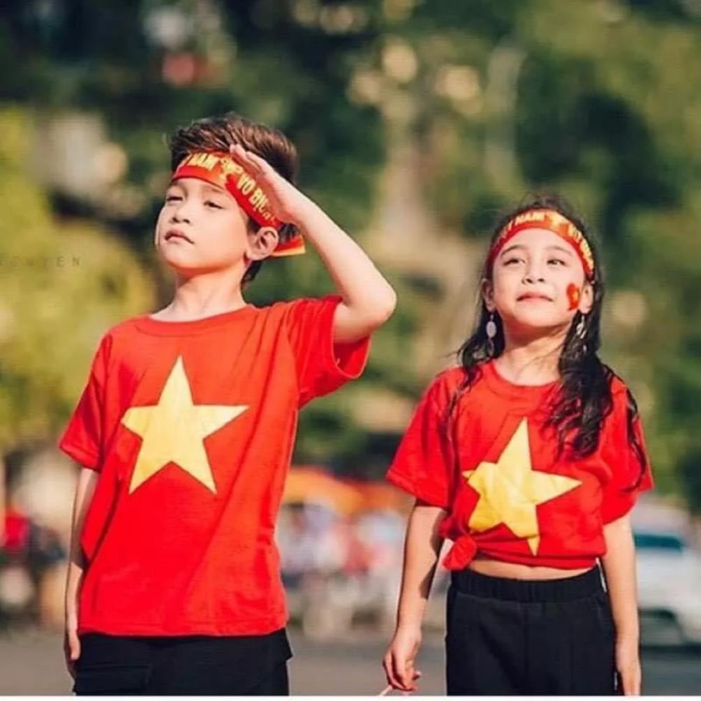 Áo cờ đỏ sao vàng trẻ em