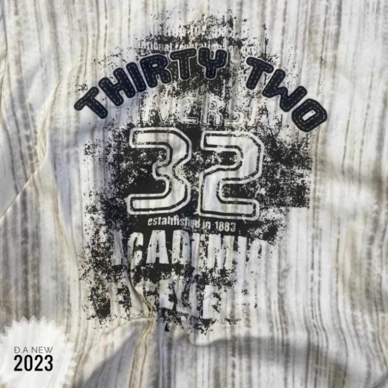 Áo thun loang số 32  rúm eo hàng QC 4/10