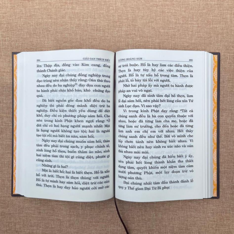 Từ Bi Đạo Tràng Lương Hoàng Sám Pháp da cao cấp