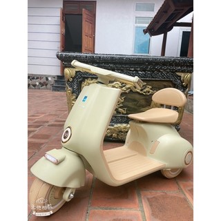 Xe máy điện Vespa BDQ 916