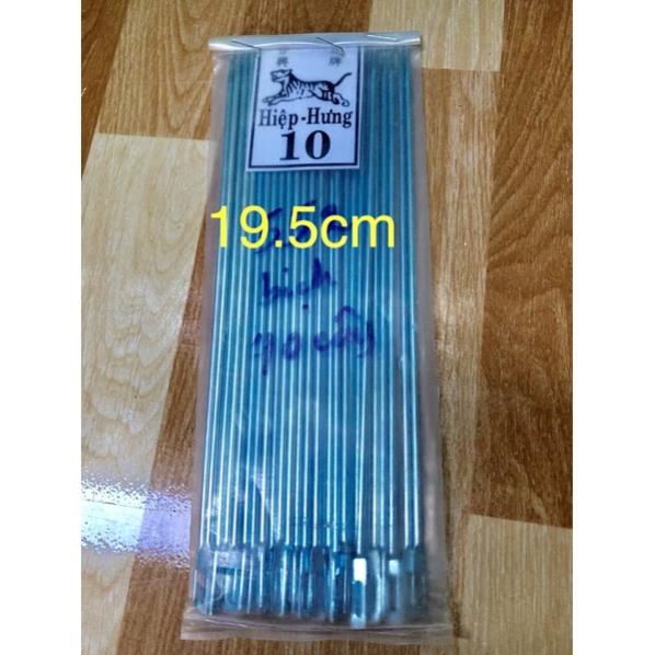 Một cây kim may bao bì đủ size