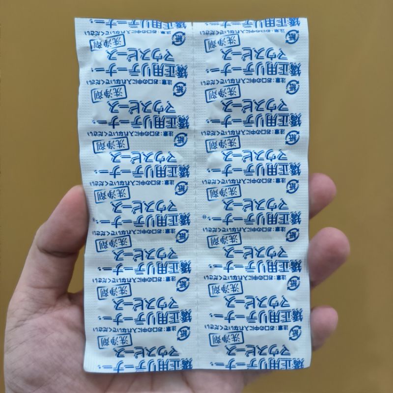 Tách lẻ viên sủi ngâm vệ sinh làm sạch khay niềng răng, máng chỉnh nha duy trì Nhật Bản