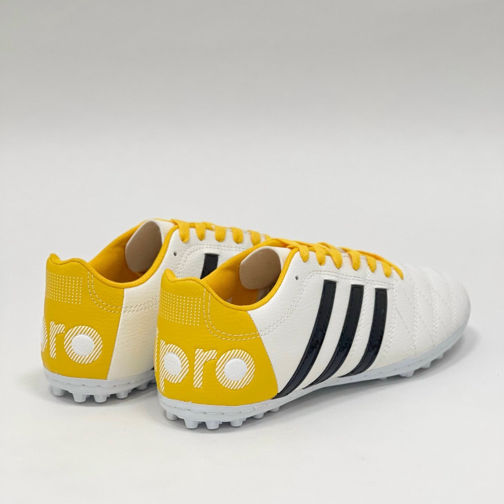 Giày đá bóng Wika 3 sọc 11 pro