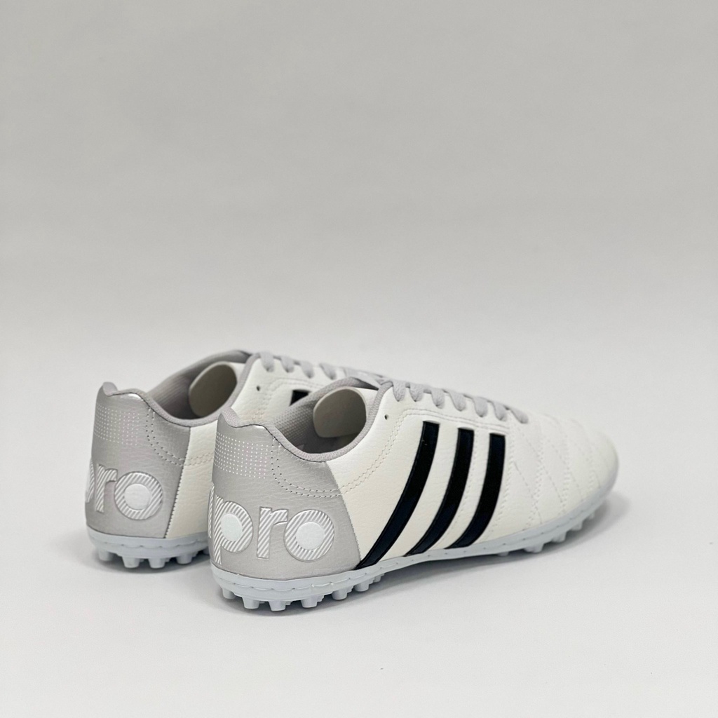 Giày đá bóng Wika 3 sọc 11 pro