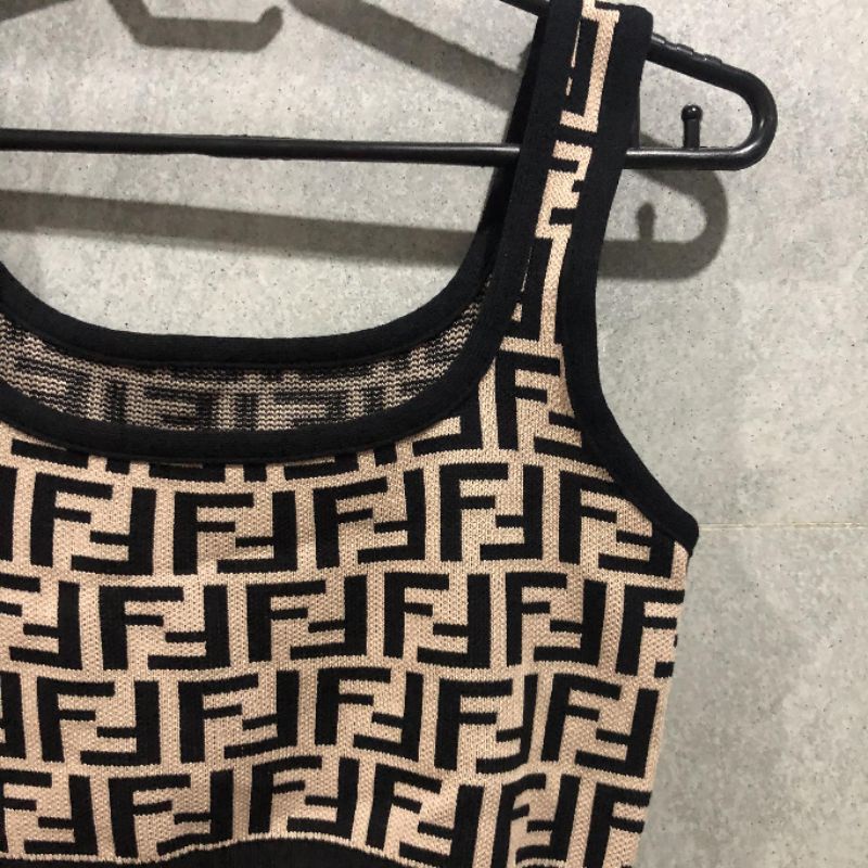 Áo hai dây, ba lỗ