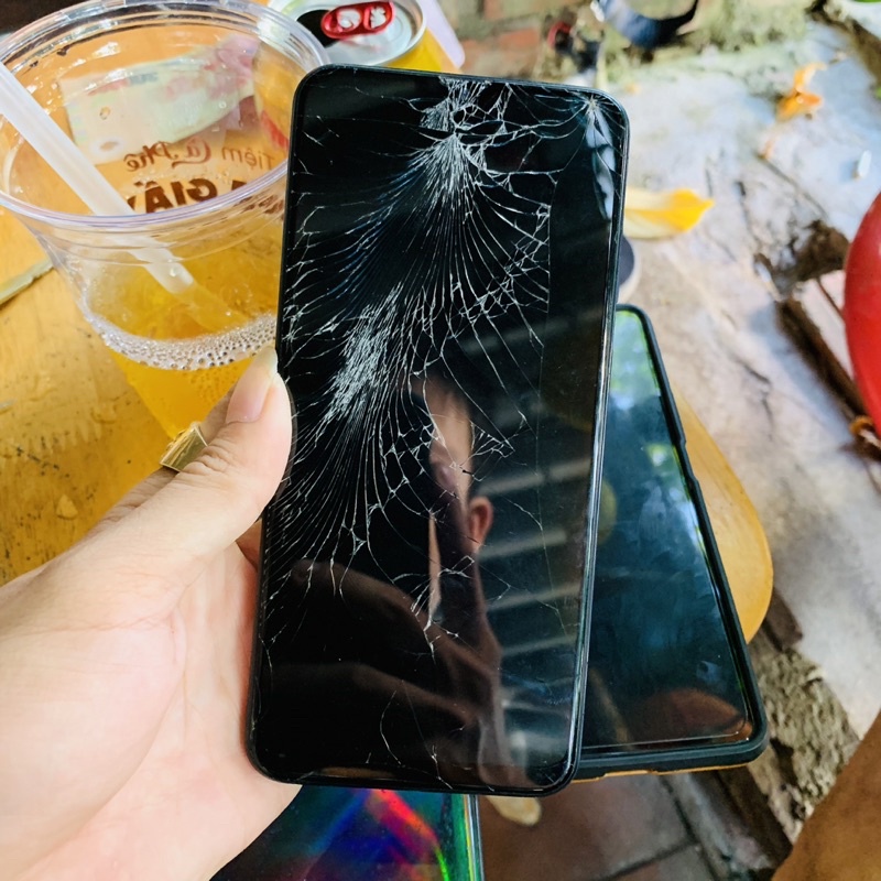 Xác điện thoại Samsung A20 hư màn hình,mã A205,bao main rin full chức năng. BH 36 tháng