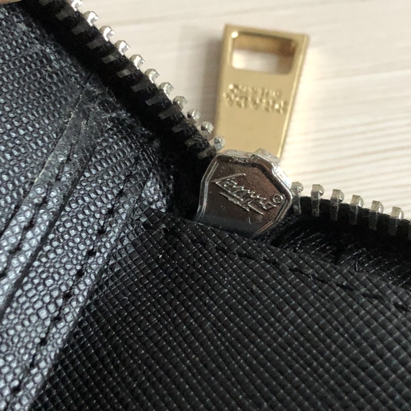 Nguyên combo túi + ví