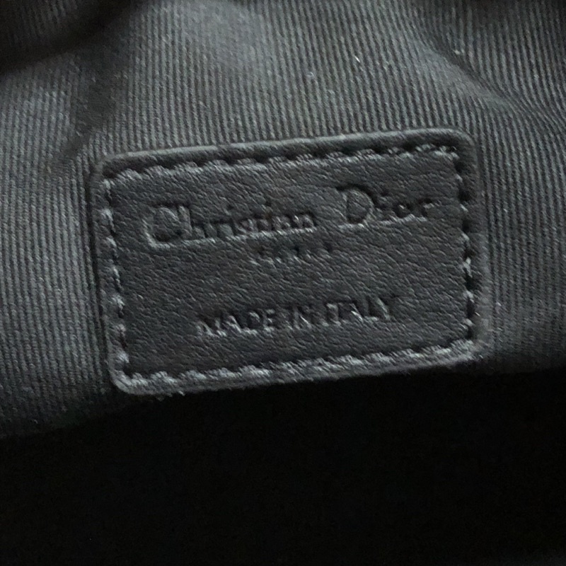 Túi si hiệu trần trám