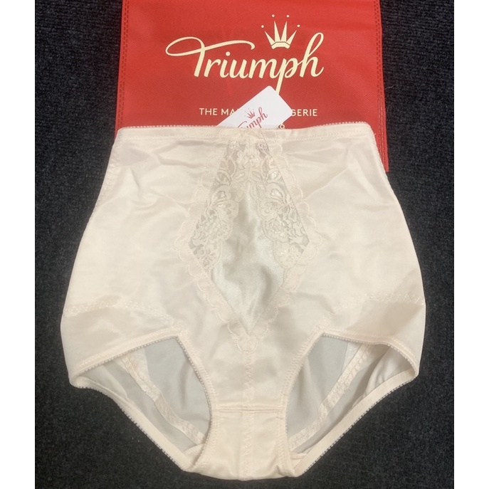 👙Quần gen bụng Triumph 157 PY