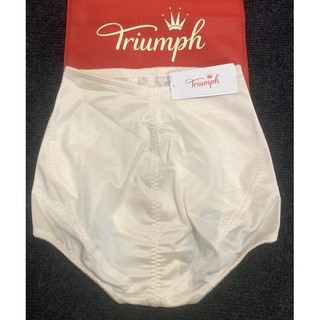 👙Quần gen bụng Triumph 157 PY