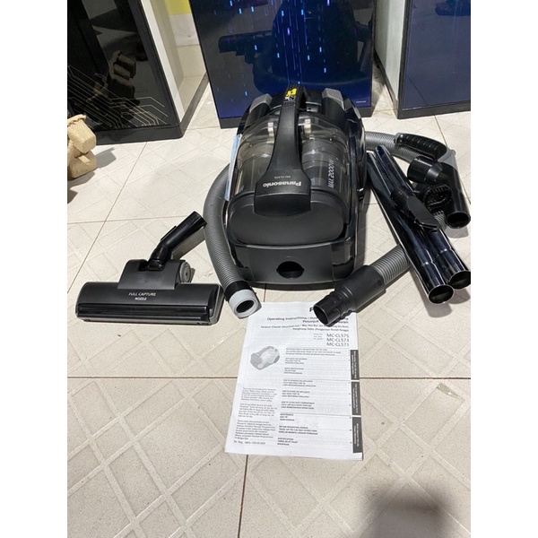 Máy hút bụi dạng hộp Panasonic MC-CL575KN49 2000w