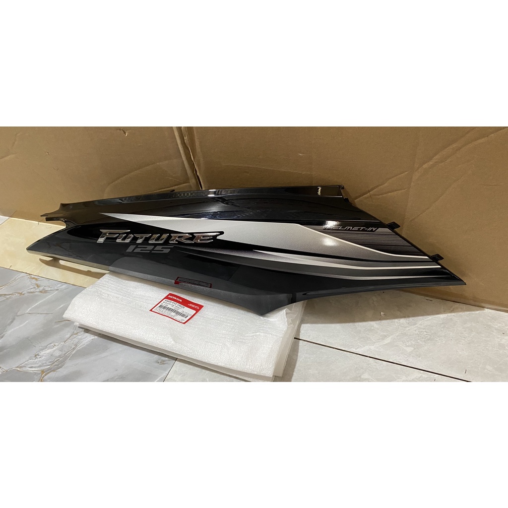 Ốp sườn sau bên phải | ốp thân Future 125  màu Đen ghi  chính hãng Honda