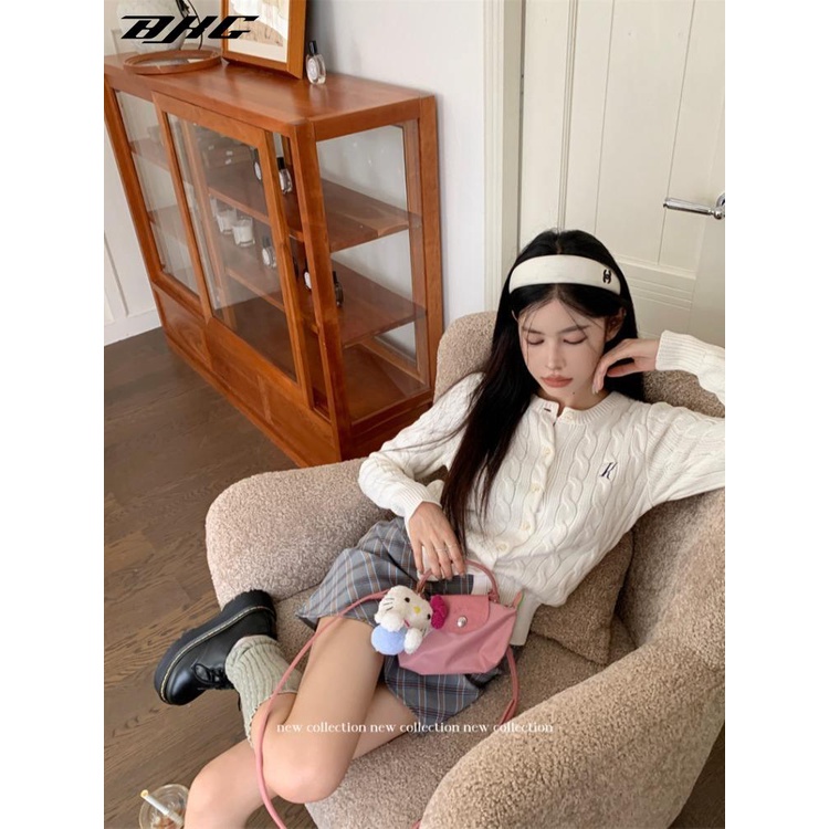 Áo Khoác cardigan Dệt Kim Cổ Tròn Thêu Họa Tiết Thời Trang Thu Đông Cho Nữ