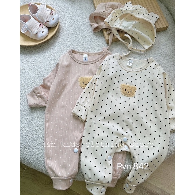 Body chấm bi đính gấu xù kèm mũ tai gấu cho bé, chất gân tăm mềm mịn ấm áp