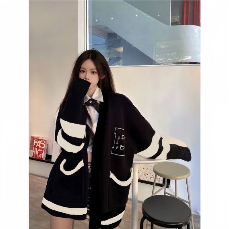 Áo Cardigan Nỉ Phối Tay Chữ E Form Rộng Tay Form