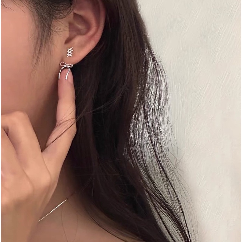 𝐯𝐞𝐥𝐯𝐞𝐭𝐩𝐢𝐧𝐤.𝐚𝐜𝐜🇰🇷 | Đôi bông tai hình dây ruy băng nơ