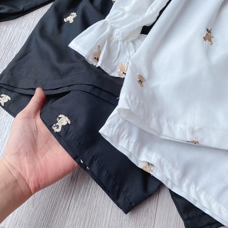 Set bộ áo bẹt vai thêu gấu quần đùi tay dài phom rộng
