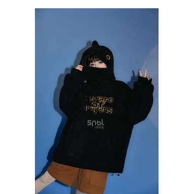 Áo sweater Chui Đầu Vải Nhung Hình Rồng Đen Nhỏ Thiết Kế Thời Trang Phong Cách Mới 2023 Dành Cho Bạn Nữ