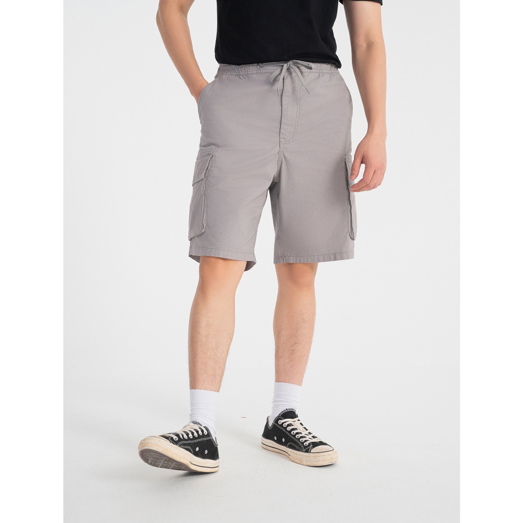 Quần sóoc nam CANIFA chất liệu cotton spandex, cạp thường có cúc, túi ốp 2 bên 8BS22S017