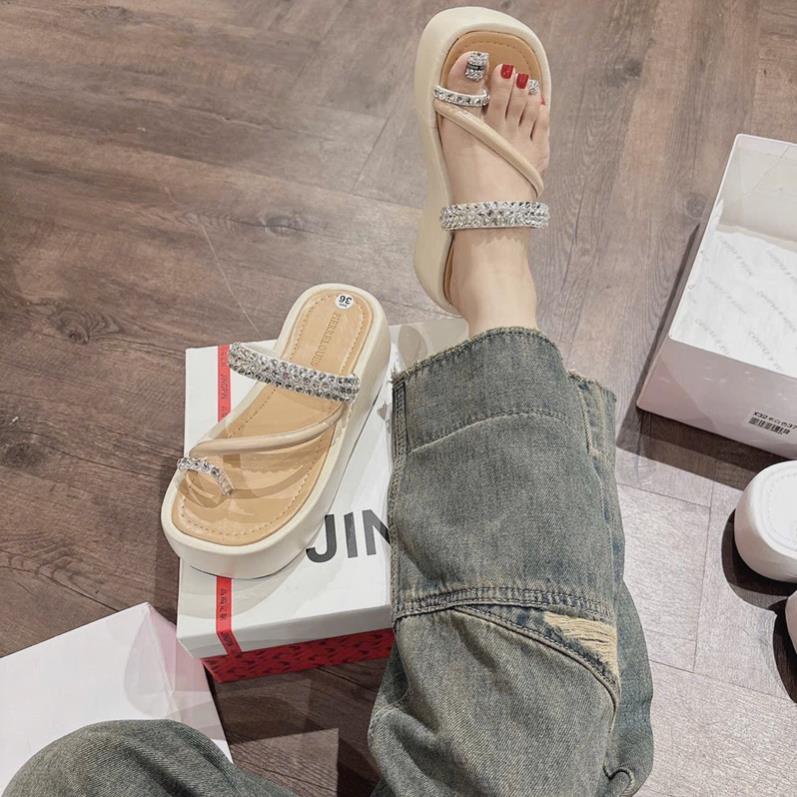 DÉP BÁNH MÌ QUAI DÂY DA XỎ NGÓN ĐẾ CAO 7 PHÂN MANG ÊM CHÂN